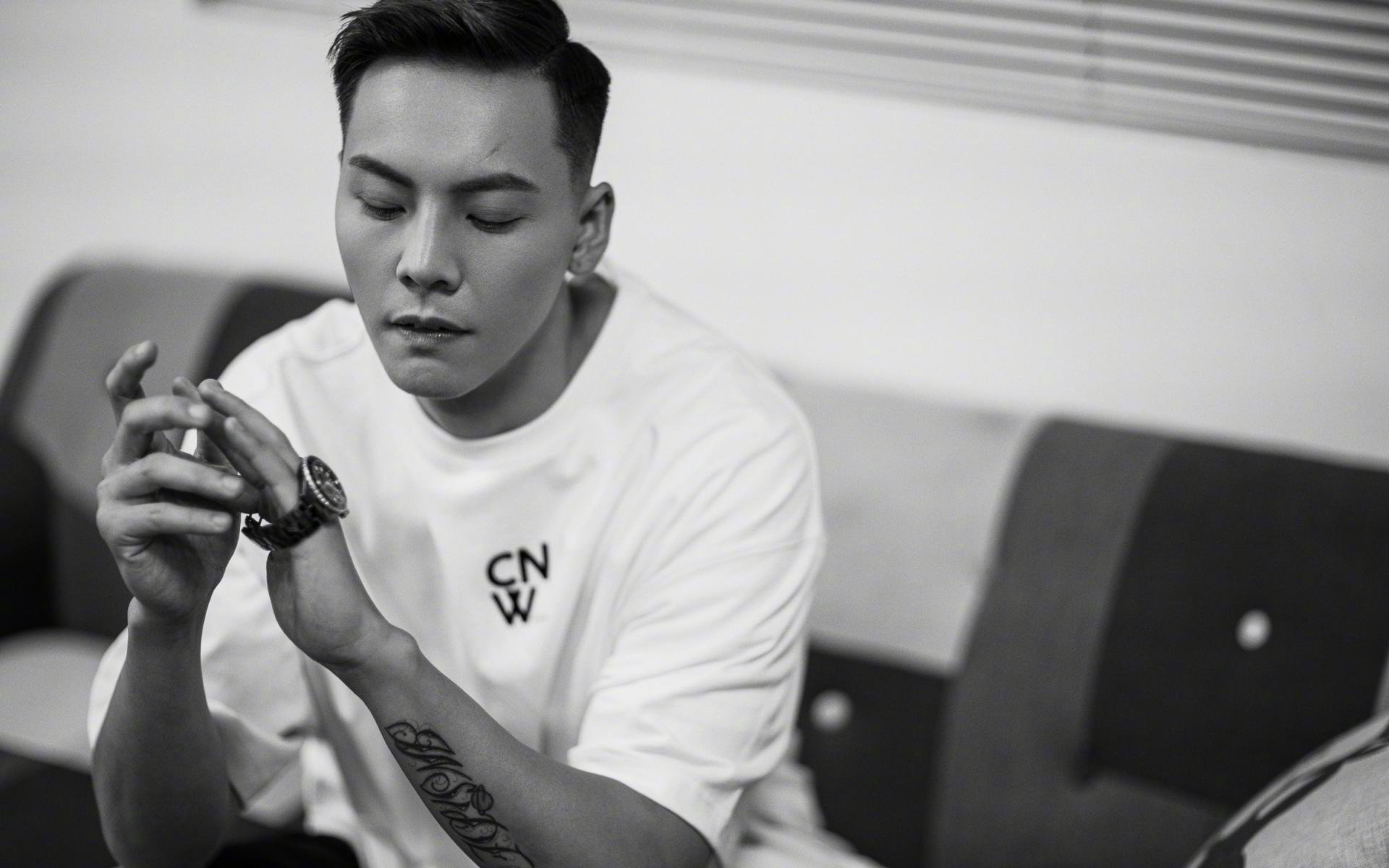 米兰体育APP-智能穿戴设备统计运动数据，助力运动员科学训练，体育智能穿戴设备