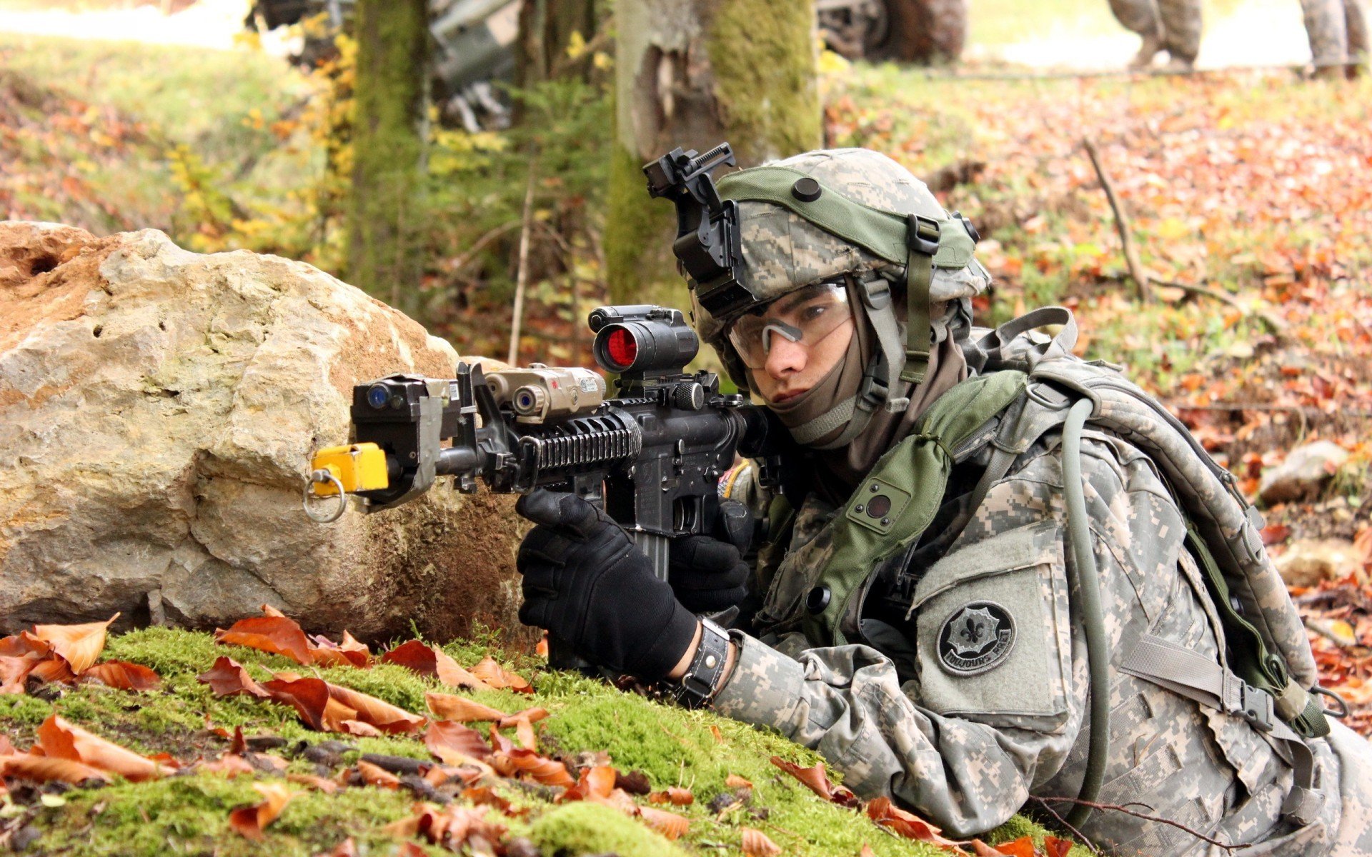 MILANSPORT下载-自由泳预赛比利时选手表现稳定，自由泳国际比赛