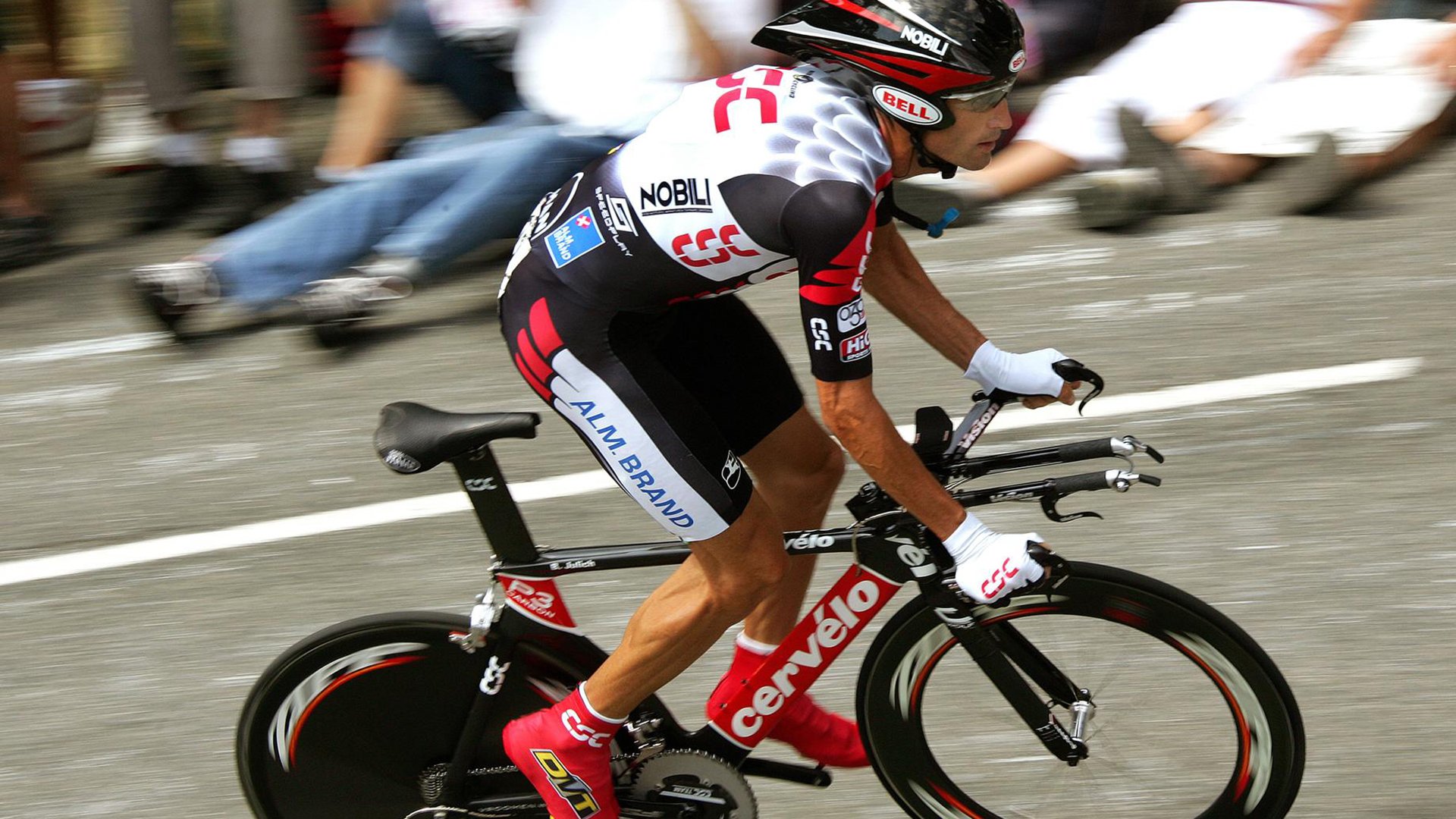 NBA最恐怖隔扣之一，nba最会隔扣的球员